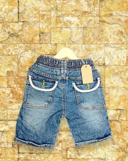 Blue denim shorts for boys with elastic waistband and decorative front pockets